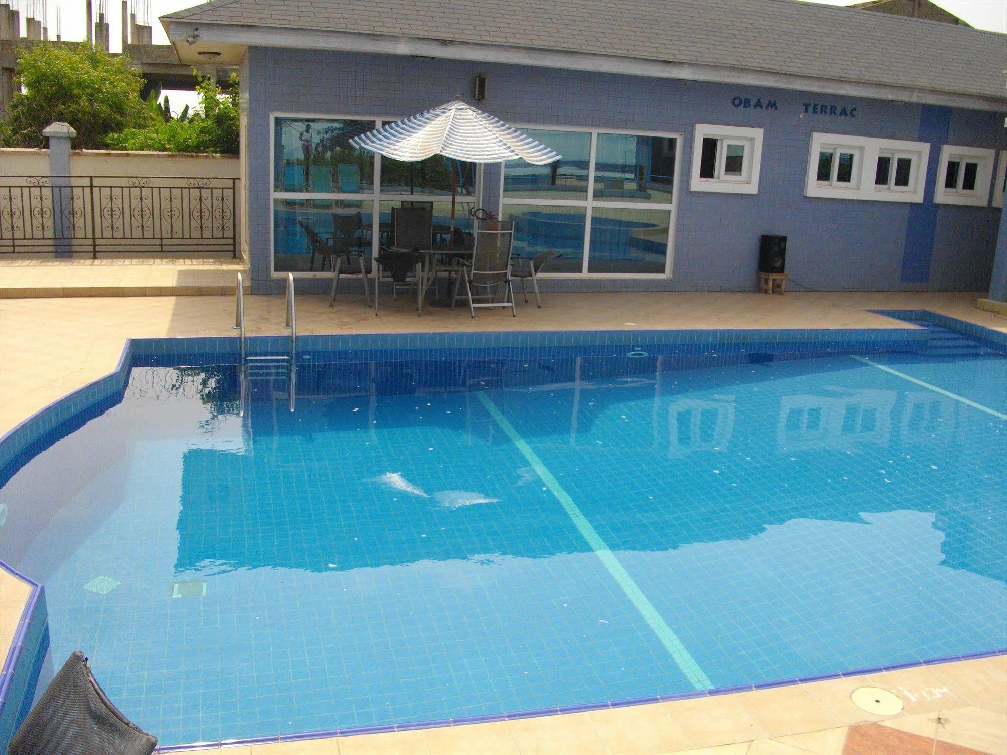 De Holiday Beach Hotel Kokrobite ภายนอก รูปภาพ